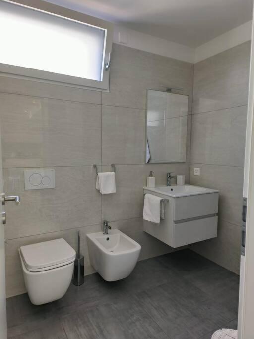 Design Apartment Melano Lake Екстериор снимка