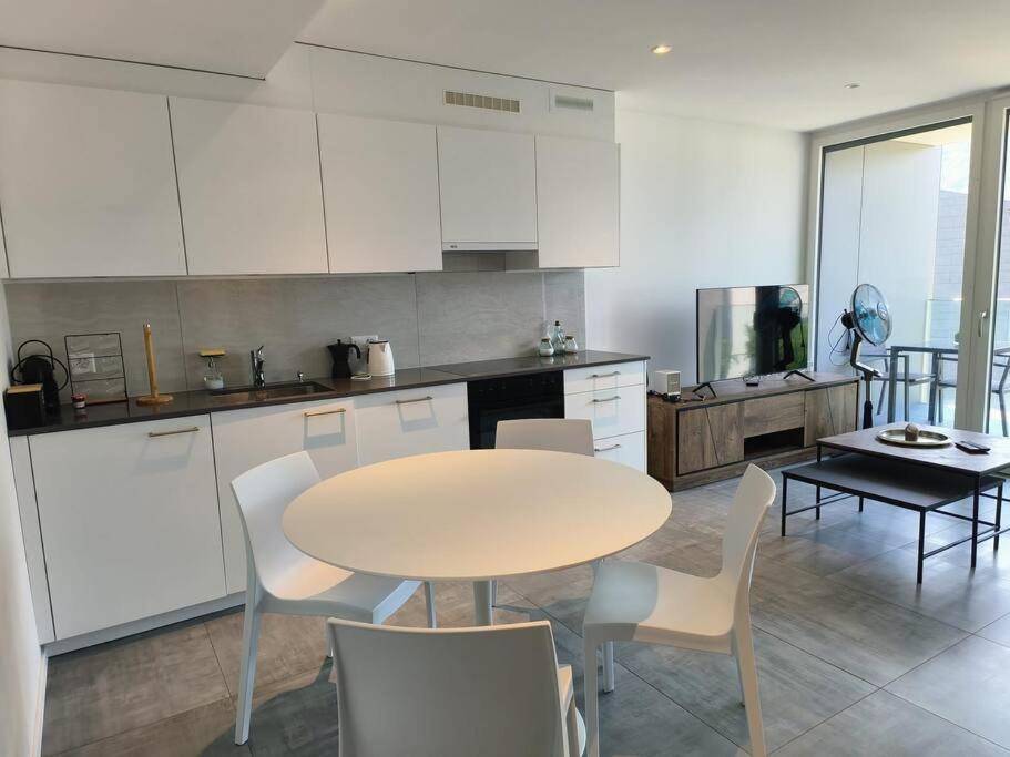 Design Apartment Melano Lake Екстериор снимка